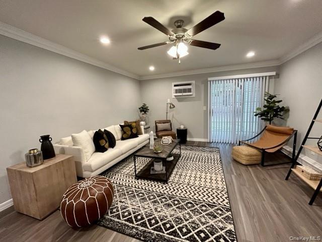 Photo - 197 Cassa Loop Unit 197