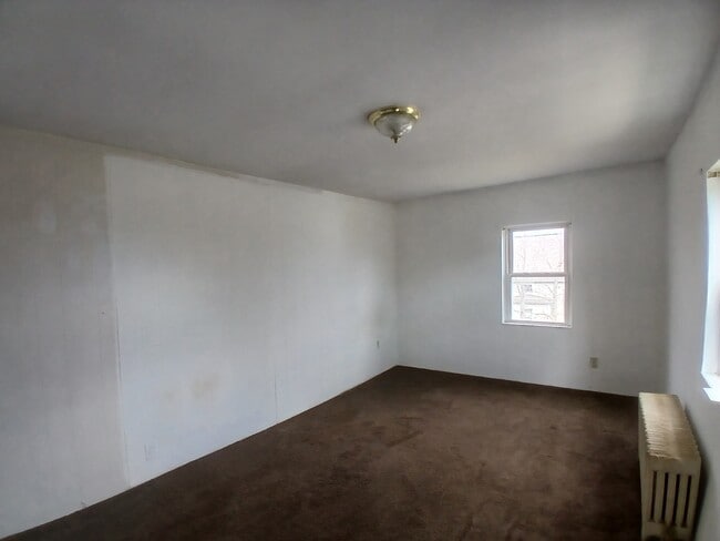 Front bedroom - 252 Clark St Unit 1