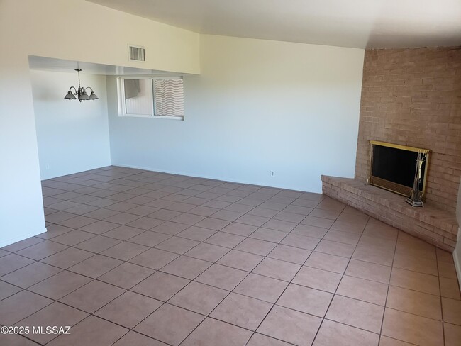 Photo - 5520 N Bonita Pl