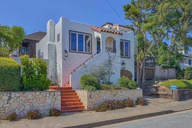 Building Photo - 381 Laurel Ave