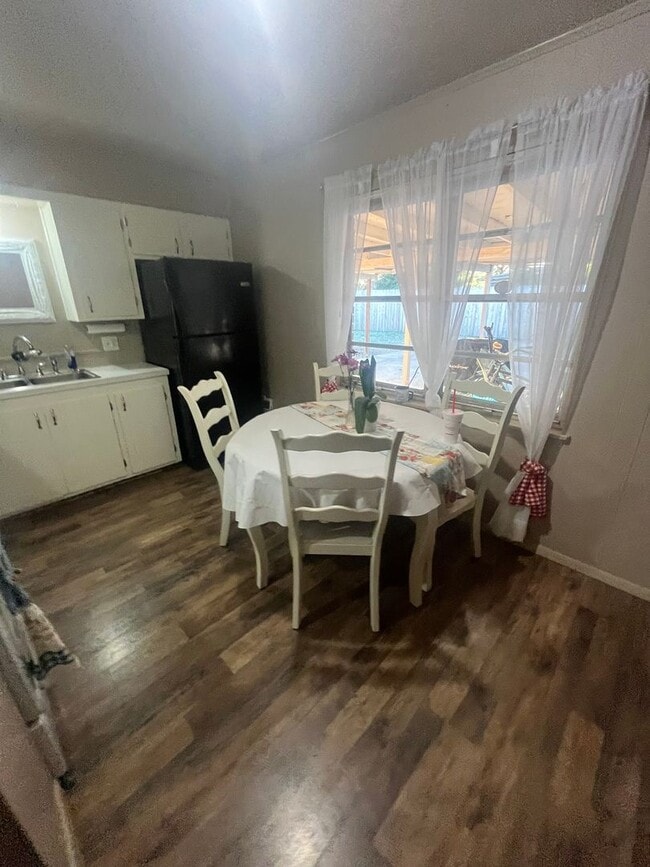 Photo - 2518 Campus Ct