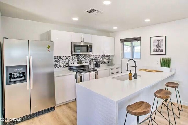 Photo - 1233 E Marny Rd