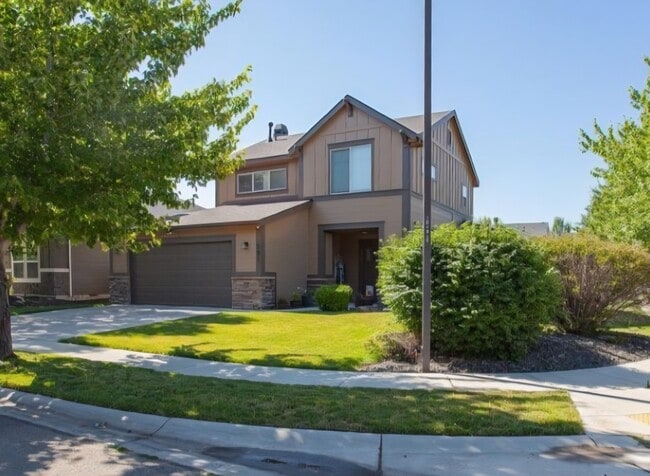 Photo - 591 W Kingsley St