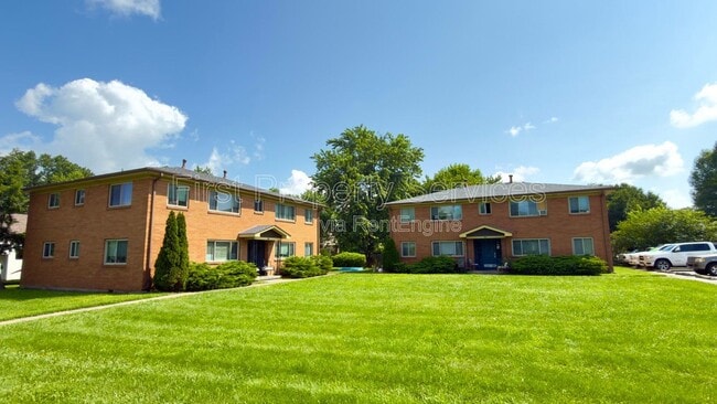 Building Photo - 400 N Clark Blvd Unit 1