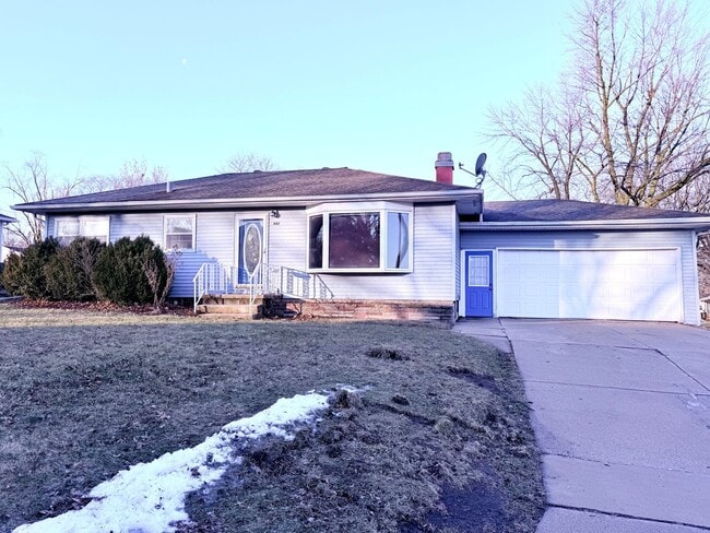 Photo - 3-Bed House in Waterloo