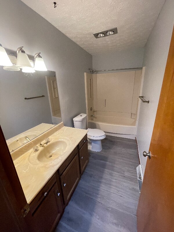 Photo - 1372 Red Tail Hawk Dr