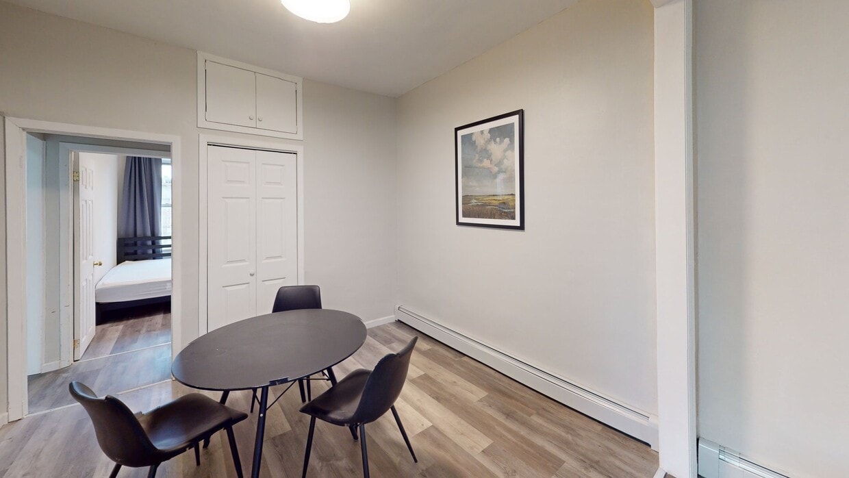 Photo - Private bedroom in 3 bed/1 bath Home
