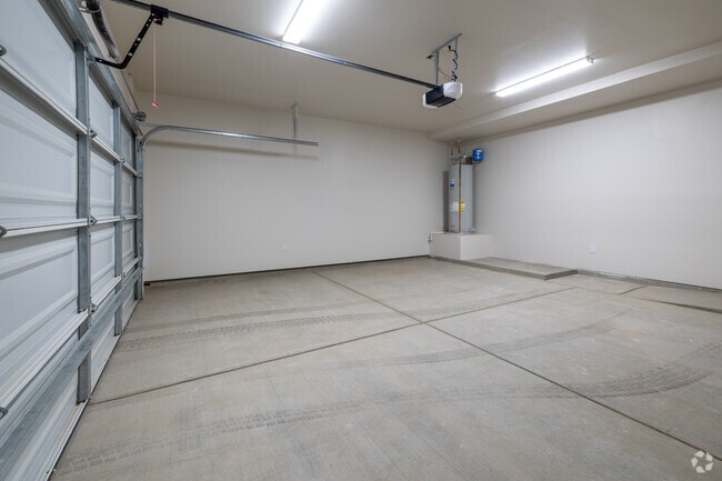 3BR, 2.5BA - 1,187SF - Garage