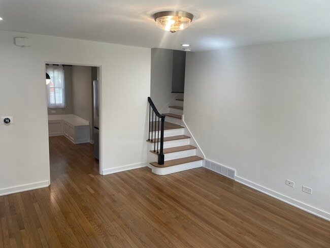Photo - 117 E 6th Ave