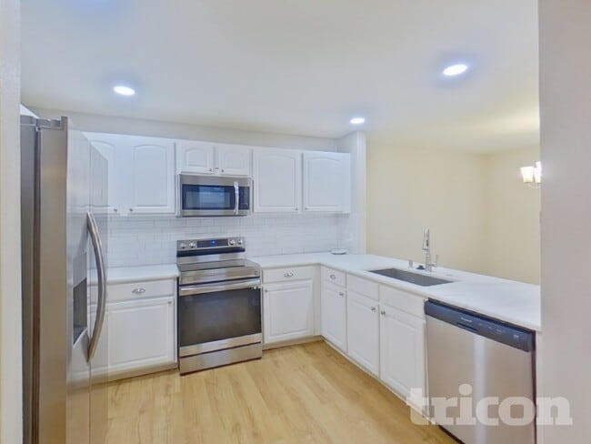 Photo - 109 Boiling Brook Dr