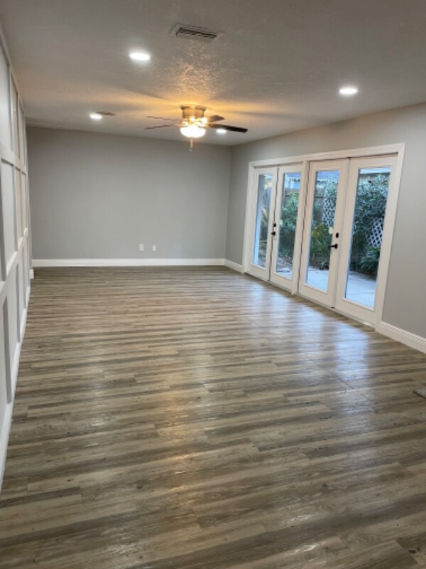 Photo - 310 E Gladys St