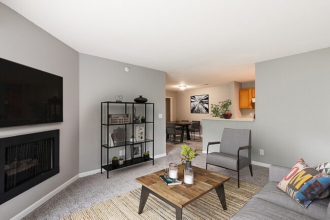 Spacious living room space - Central Park Apartments