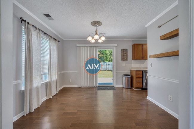 Photo - Beautiful 3 Bed 2 Bath Home located in his...