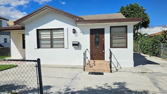 Photo - 421 Ardmore Rd