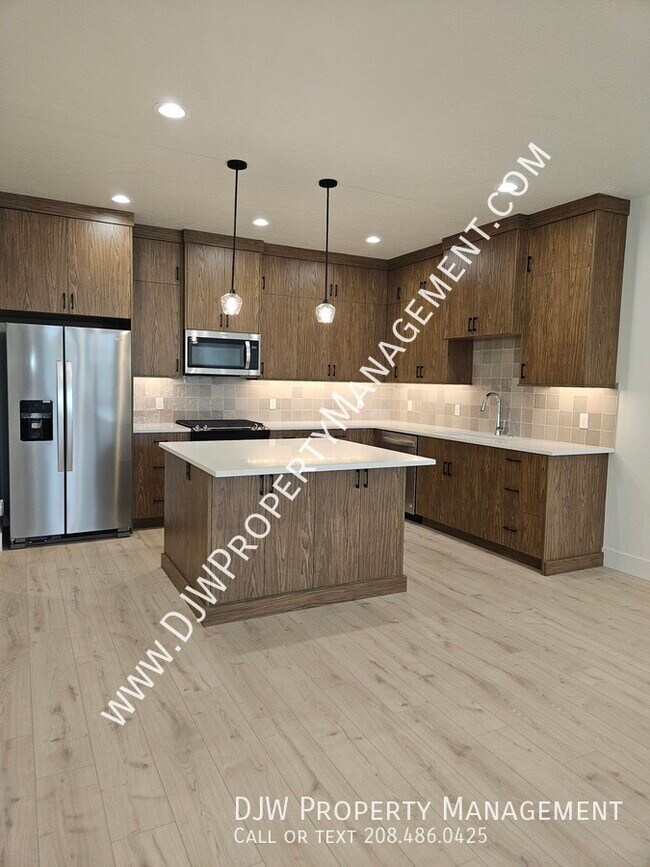 Photo - 1199 N Webb Wy