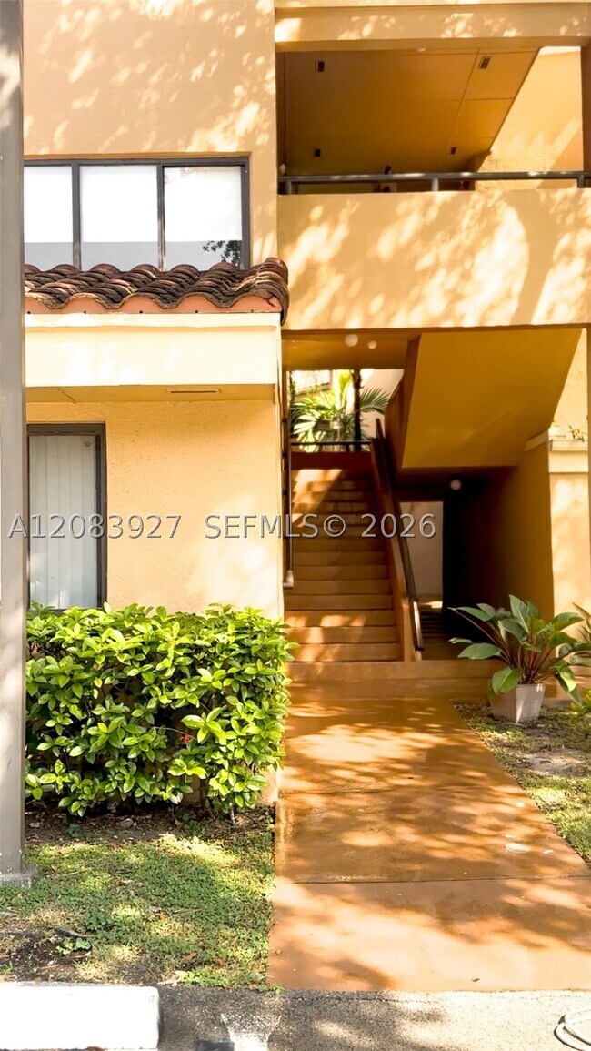 Building Photo - 15545 Miami Lakeway N Unit 303