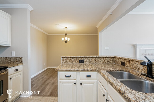 Photo - 3000 Huntington Ct