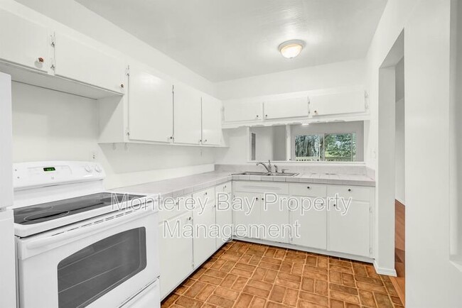 Photo - 420 Lighthouse Ave Unit B