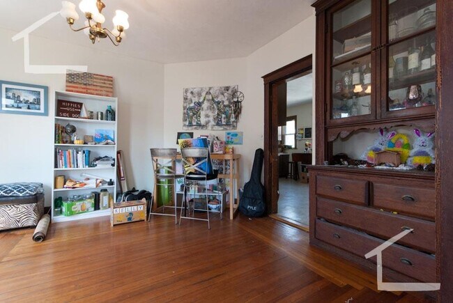 Photo - 71 Hobart St