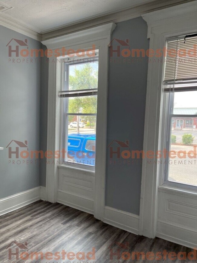 Photo - 804 DeKalb St Unit Apt 1F