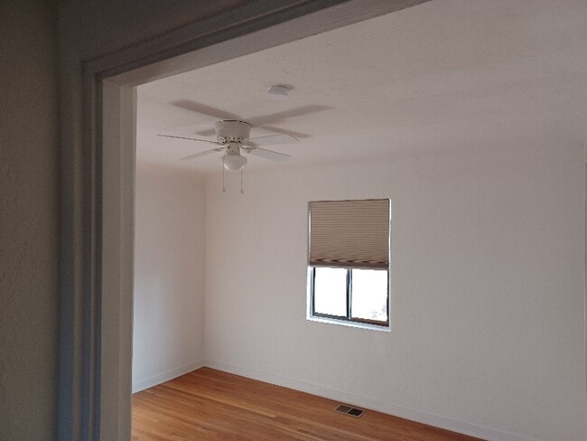 Photo - 3009 Delano Pl NE