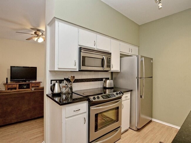 Photo - 106 E 30th St Unit 205