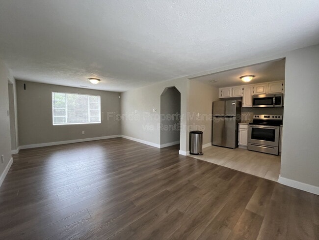 Photo - 224 Lakewood Dr