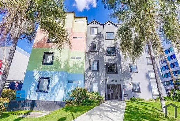 Photo - 15231 Sherman Way Unit 306