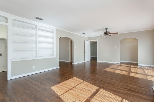 Photo - 5829 E Mockingbird Ln