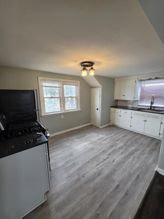 Photo - 3663 E Underwood Ave