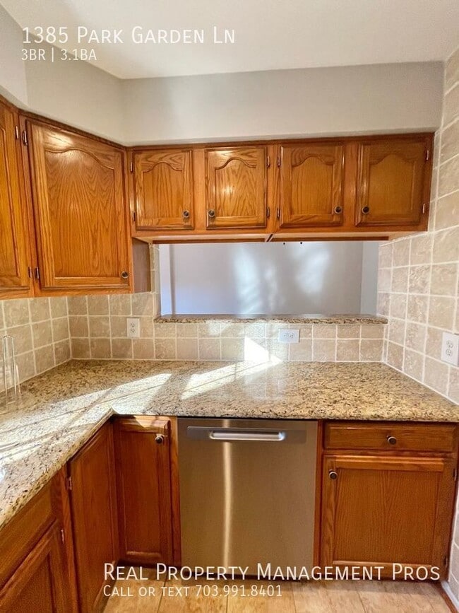 Photo - 1385 Park Garden Ln