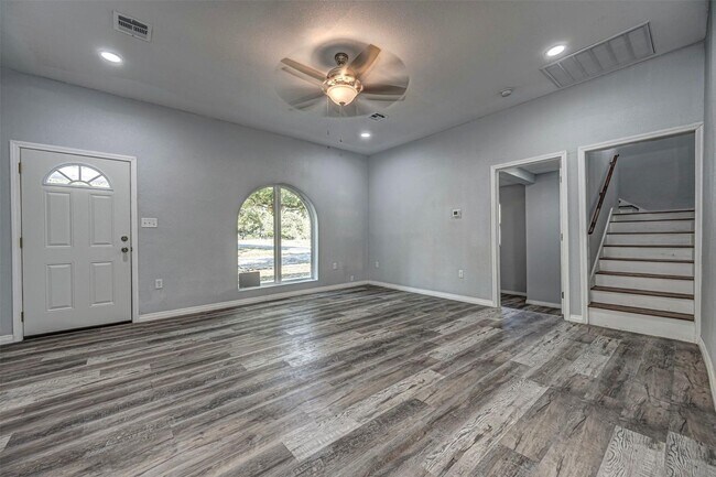 Photo - Beautifully updated 4 bed / 2 bath home