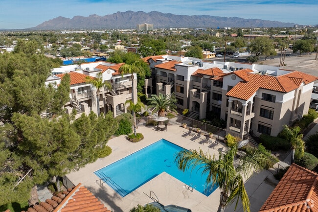 Aerial - Lantana Apartments