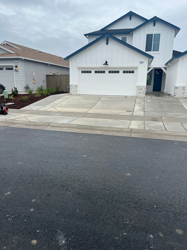 Building Photo - 3064 Vaughn Wy