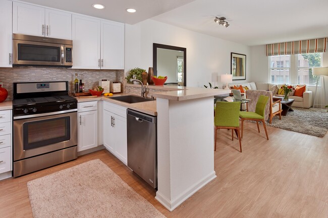 Franklin Street Apartment Homes