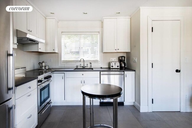 Photo - 13 Norton Pl