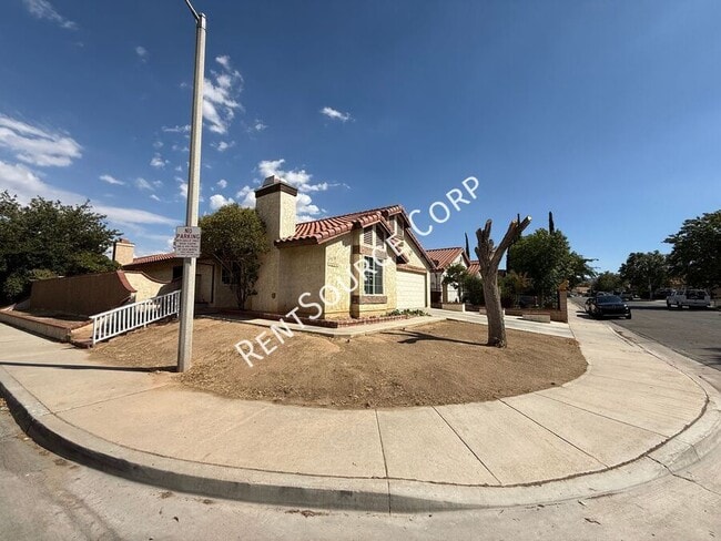 Photo - 37516 Lilacview Ave