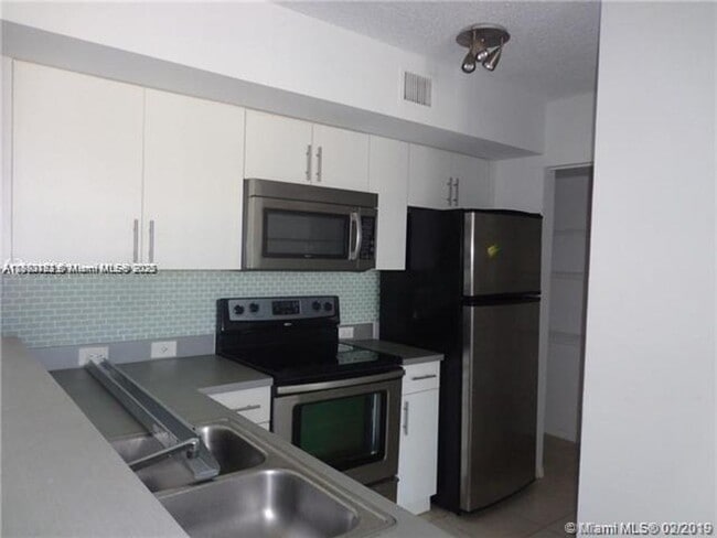 Photo - 777 SW 111th Way Casa