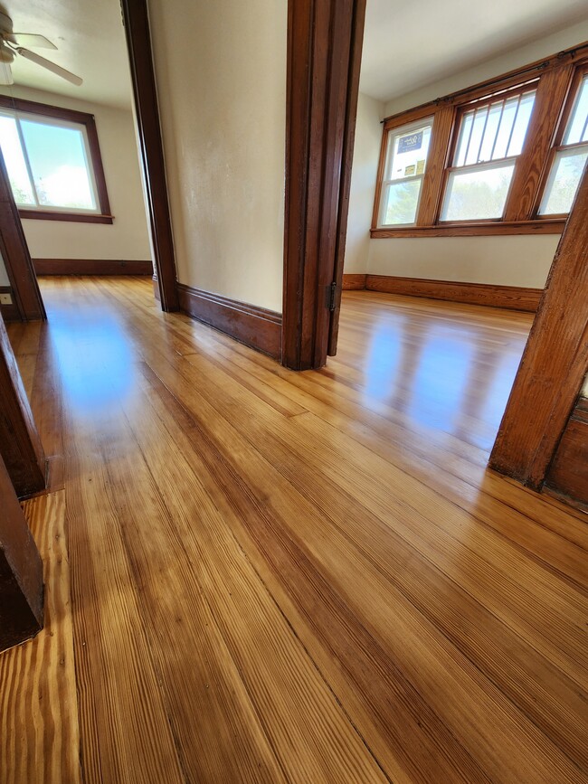 Photo - 1303 Brick St