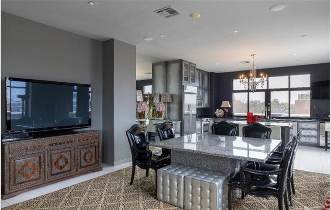 Photo - 401 W Watson St Unit 504