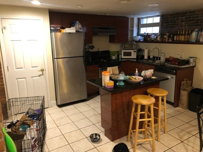 Photo - 682 E 6th St Unit 1
