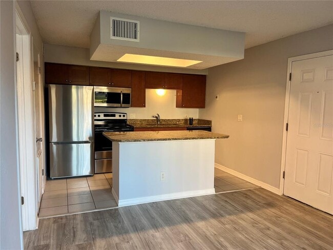 Photo - 10200 Gandy Blvd N Unidad 617