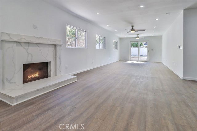 Building Photo - 14434 Greenleaf St