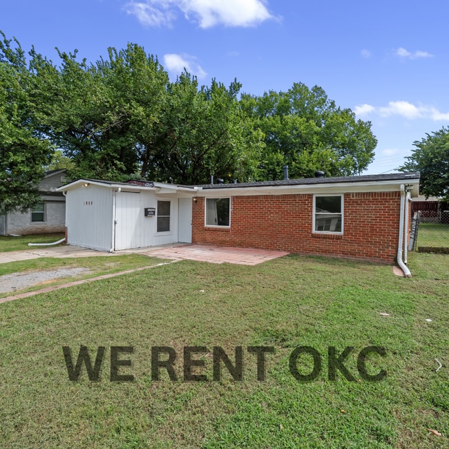 Building Photo - 1908 Karen Dr Rental