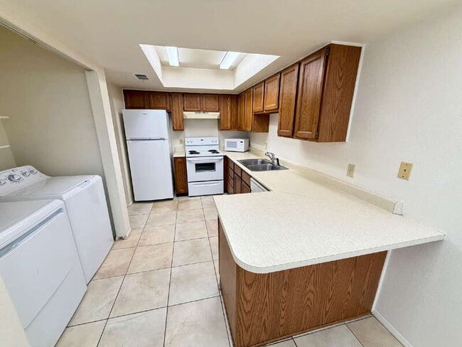 Photo - 13644 N Hamilton Dr Unit #2