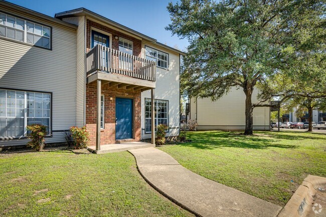 Building Photo - River Crossing Townhome - Downtown - Airpo...