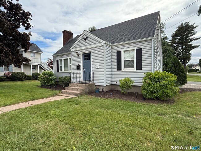 29 House St
