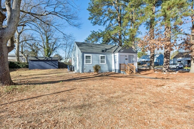 Photo - Newly renovated! Beautiful 2 bed, 1 bath home in historic Cradock.