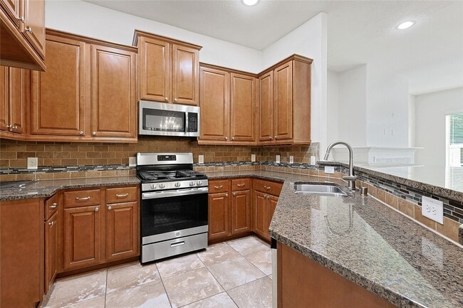 Photo - 5166 Oasis Park Ln