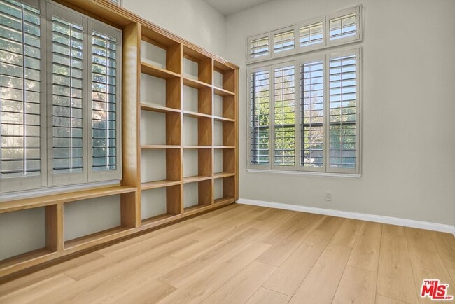 Photo - 2605 Country Ln